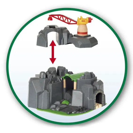 BRIO World Crane & Mountain Tunnel