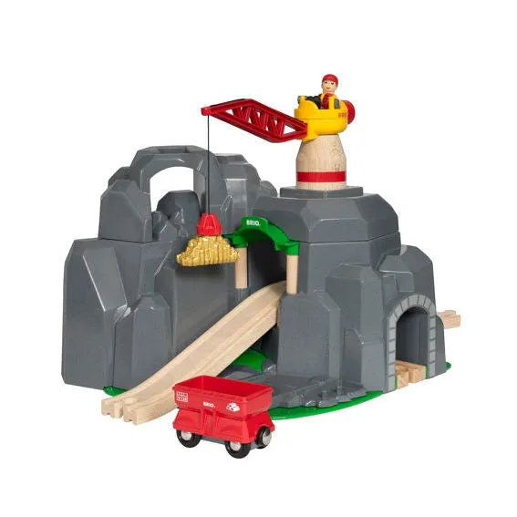 BRIO World Crane & Mountain Tunnel