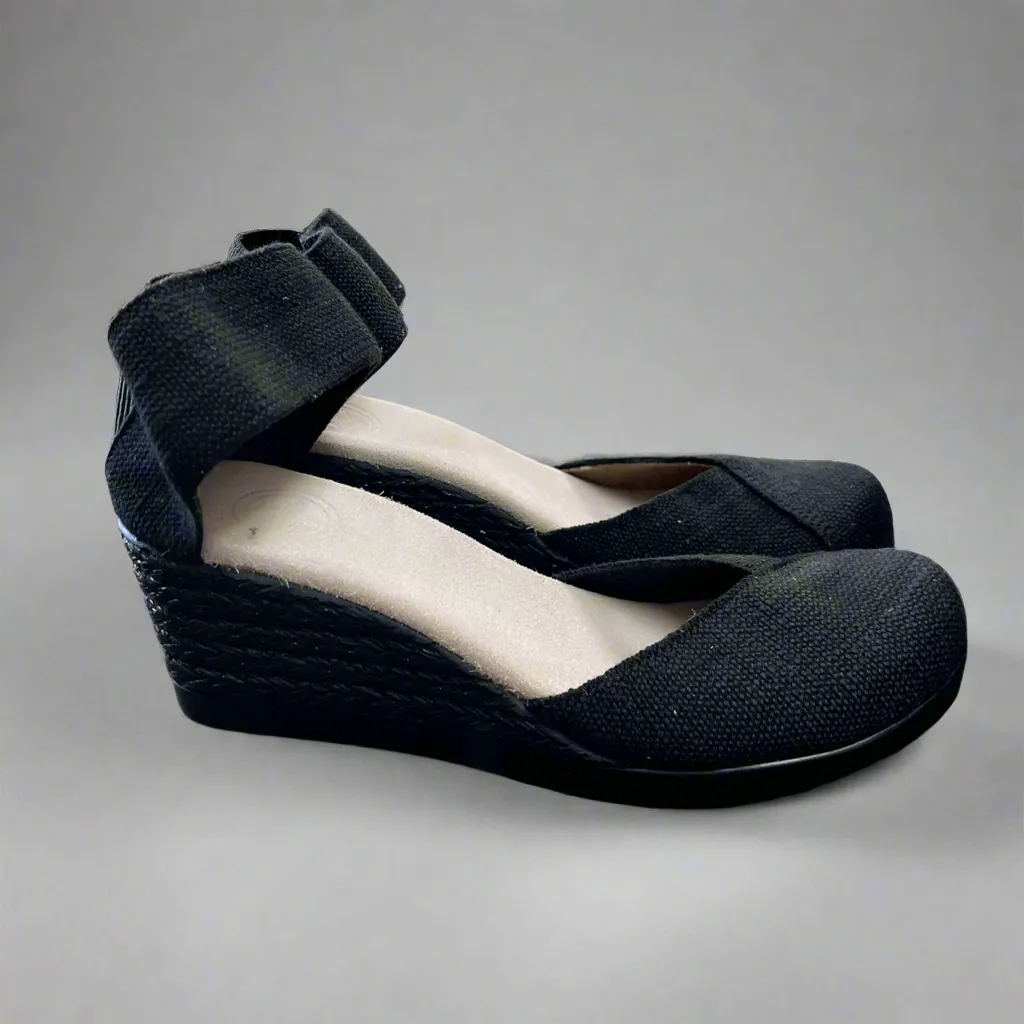 Charleston Shoe Co. black OBX wedge espadrille, size 8